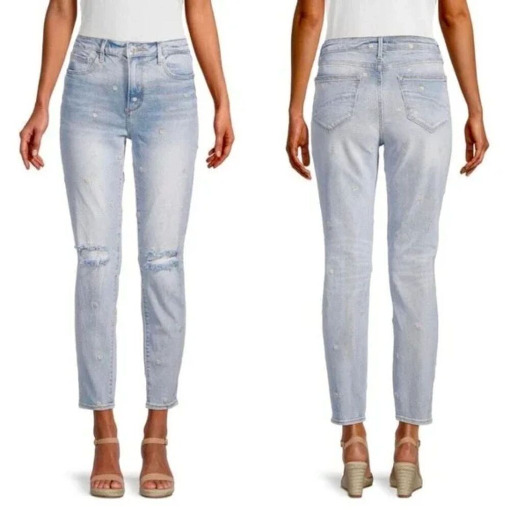 Driftwood Embroidered Dizzy Daisy Distressed Gizelle Skinny Jean, Light Wash, 33